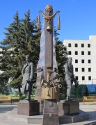 Памятник В. Агапкину и И. Шатрову (г. Тамбов)